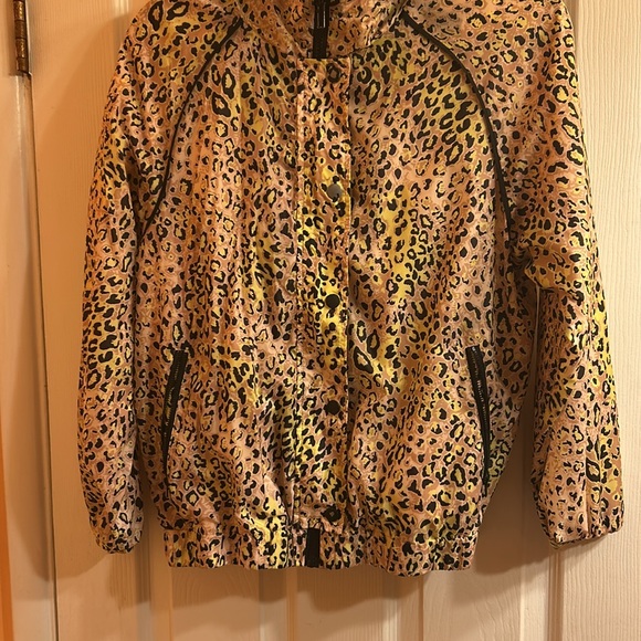 Animal print lined hooded windbreaker - Picture 2 of 6